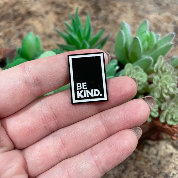 Be Kind Pin - Picture 5 of 5